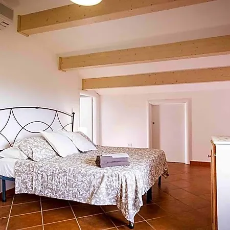 La Dolce Vista Bed & Breakfast 3*